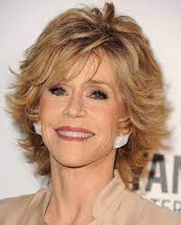 The Most Desirable Short Wavy Hairstyles For Large Women Over 50 Https Besthairstylemen Com The Most D Medium Hair Styles Hair Styles Older Women Hairstyles