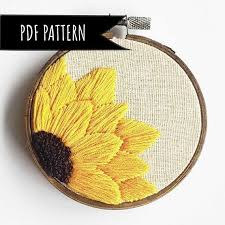 Notre Motif De Broderie De Tournesol Est Maintenant Disponible En Telechargement C Est Sticken Broderie 2020 Kasnak Sanati Kurdele Oyasi Oya Ornekleri