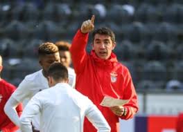 Poucos adjetivos podem descrever o grau de mudança trazido por lage ao benfica, não apenas pelos resultados. Bruno Lage Alerta Portimonense Precisa De Pontos Futebol Nacional Publico