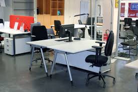 Unterstützen sie deshalb ihre wirbelsäule durch dynamisches. Buromobel Und Burostuhle In Dusseldorf Bei Office 4 Sale Finden