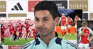 Gary Neville (@GNev2)