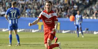He was substituted in and played as a forward. Der Sofascore Statistik Held Benito Raman