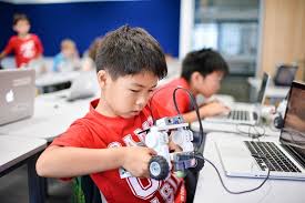 Robotics là gì? Cho trẻ học Robotics ở đâu là tốt nhất?