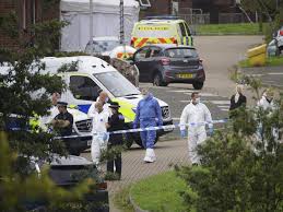 A gunman left five dead including a child under ten in a suburban bloodbath last night. Ht3smvsfol00hm