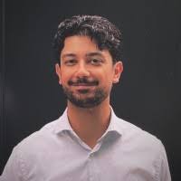 500+ "Ássi" profiles