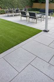 Flamed Granite Garden Paving Silver Grey Contemporarygardendesign Stunning Garden Design Using Brett S Flamed Garden Slabs Garden Paving Patio Garden Design