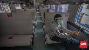 Ada ke kereta macam tu???? Syarat Perjalanan Jauh Naik Kereta Api Saat Corona