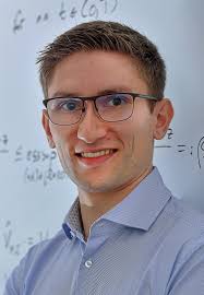 Roland Maier's Instagram, Twitter & Facebook