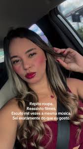 Beatriz Sousa (@beatrizz.sousa25)