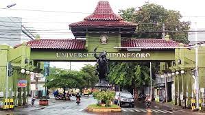 Rabu pagi, 26 agustus, universitas diponegoro meresmikan gedung sekolah vokasi yang bertempat di bilangan kampus tembalang, semarang. 20 Program Studi Prodi Sekolah Vokasi Undip Mamikos Info