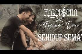 Check spelling or type a new query. Lirik Lagu Dan Kunci Gitar Sehidup Semati Harmonia Feat Rusmina Sonora Id
