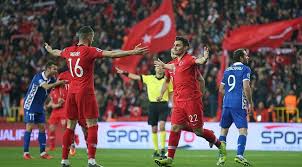 Fransa karşısında kaan ayhan'ın attığı gol sonrası türk milli takımı barış pınarı harekatına katılan türkiye fransa, france, turkey, kaan ayhan, gol , kafa golü, goal, konya, euro 2020, türkiye golü. Kaan Ayhan Oncelikli Hedefimiz Izlanda A Milli Takim Futboo Com