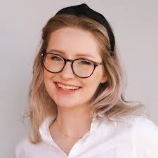 Emma's Closet (@emmalikestomake)