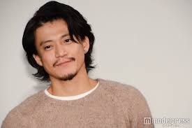 小栗旬の髪型パーマやミュージアムルパンや現在に至るまで
