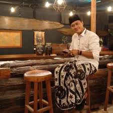 Soal akun jne sorogenen yang membuat konten terkait sara yang menghina banser di wilayah pekalongan, kasus ini sudah selesai pada 27 agustus 2020 dan sebagai sanksinya perjanjian kerja. Shonhaji Zuhri On Twitter Sebenernya Akutu Gak Mau Ikut An Boikotjne Sebab Sdh Menghapus Postingan Ucapan Selamat Ultah Dari Hh Namun Berhubung Muncul Kembali Postingan Akun Medsos Jne Sorogenen Yg Rasisnya Keterlaluan Serta