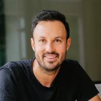 3800+ profils pour “Bail”