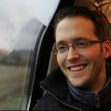 Robin Wojcik (@rmlwojcik)