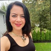 Renee Catania's Instagram, Twitter & Facebook