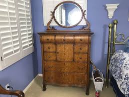 Luckily i didn't give up. Antique Tiger Oak Highboy Dresser Chest Of Drawers With Serpentine Front And Claw Feet With Swivel Mirror