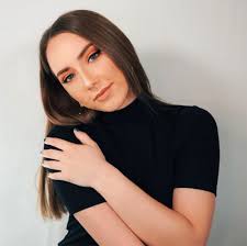 May 26, 2021 · eminem's famed daughter hailie is ready to ring in the summer. Eminem S Daughter Hailie Jade Scott Wears White Bikini In Instagram Selfie People Com