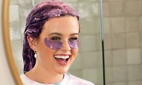 Reese witherspoon's short hairstyles, reese witherspoon is an american actress and producer with many box office films under her belt. Reese Witherspoon S Daughter Ava Sparks Reaction With Purple Hair Transformation As She Announces Exciting News Hello
