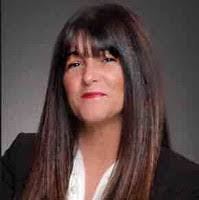 Liz Devaney's Instagram, Twitter & Facebook