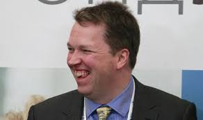 Nigel Short osaleb koos Eesti suurmeistritega Pühajärve kiirmaleturniiril