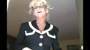 Manon, 26 ans, cherche à se faire sauter près de chicago ! Blonde Mature French Teacher Mrs Vogue With Glasses Help Student Xvideos Com