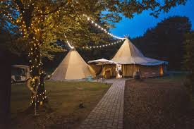 Die Ganz Besondere Location Fur Eure Hochzeit Am See Hochzeit Hochzeitslocation Imgrunen Amsee Schleswigholstein L In 2020 Outdoor Outdoor Gear Boutique Hotel