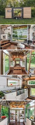 Une Tiny House Contemporaine Avec Deux Parois Vitrees Pour Un Bel Apport De Lumiere Tinyhouse Avec Images Mini Maison Maison Petit Mouvement Maison