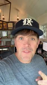 A bit of an awkward Writer Highlight for “Traveling Light”,  https://open.spotify.com/album/7I34nDUU5kQAWX9zR8suxl?si=Vi3JoiJiQ9yIAHhQq1aX9A 