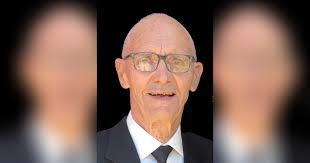 Kay Lovell's Instagram, Twitter & Facebook