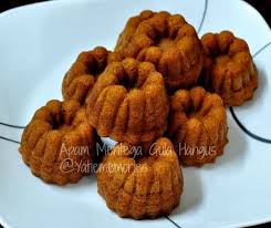 Mengikut cara pemilik resepi, yis kering dilarutkan terlebih dahulu dalam air suam untuk pastikan. Resepi Apam Gula Merah Gebu Resepimyresepi Boloit Com
