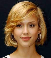 With softy curls on the top helps. 10 Stylish Bob Hairstyles For Oval Faces