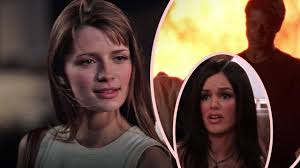 The character, played by mischa barton, was killed in the season three finale of the early 2000s series.barton didn't. A1t129xiplj22m