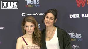 Der sehr musikalische film „trolls world tour. Lena Meyer Landrut Und Mark Forster Gemeinsames Fotoshooting Tikonline De