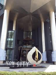 Icon city pj offers its guests an outdoor pool and a fitness center. Icon City Home Facebook