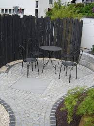 Garten Terrasse Aussengestaltung Dekoideen Sichtschutz Schiefer Stehlen Anthrazit Kopfsteinpflaster Aussengestaltung Sichtschutz Garten Garten