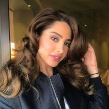 Conditioning Is One Of The Most Important Steps To Protecting My Hair Against Damage And Keeping It Smooth And Frizz Free Did You K Hair Beauty Hair Hairstyle