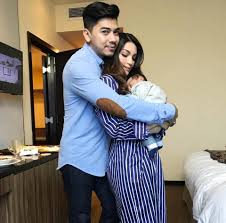 Pelakon amyra rosli selamat melahirkan anak keduanya pagi sabtu. Rotikaya Keluarga Bahagia Amar Baharin Amyra Rosli Facebook