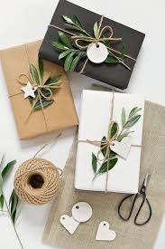 5 Creative Gift Wrap Ideas To Try For The Holidays Star Style Ph Creative Holiday Gifts Clay Gift Tags Christmas Gift Sale