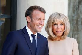 Brigitte trogneux was married twice in the same place, the le touquet town hall. The Discreet Death Of Brigitte Macron S First Husband Her Daughter Announces It Ten Months Later Teller Report