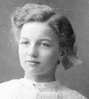 Paulette Wall's Instagram, Twitter & Facebook