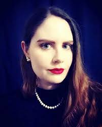 Julie Newberry's Instagram, Twitter & Facebook