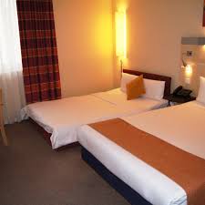 It offers bright rooms, high speed internet access throughout the accommodation and parking garage onsite. Holiday Inn Express Berlin City Centre West Berlin At Hrs With Free Services