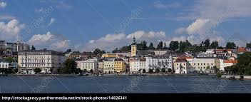 Grüne gmunden laden zur offenen diskussion bebauungsplan altstadt im brot und wein, am die diesbezüglichen verhandlungen sind schon sehr weit fortgeschritten. Gmunden Am Traunsee Salzkammergut Lizenzfreies Bild 14826341 Bildagentur Panthermedia