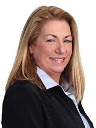 122 Crest Rd, Middlebury, CT 06762