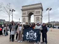 🇫🇷✨ NOSSO OUTRO GRUPO CHEGOU HOJE EM PARIS! ✨🇫🇷 Mais um grupo vivendo o sonho europeu com a Hadassa Viagens… e olha, isso é só o começo! 😍✈️ Enquanto alguns ainda estão