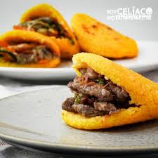 Arepas De Polenta Sin Gluten Receta De Arepas Caseras Con 3 Ingredientes Receta Comidas Sin Carne Arepas Recetas Arepas