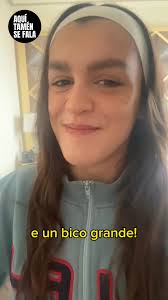 …e Amaia Romero tamén fala galego! Porque a cantora e compositora  pamplonesa sempre mostrou respecto e amor pola diversidade lingüística  cantando en éuskaro ou falando -como fai agora, para apoiar ...